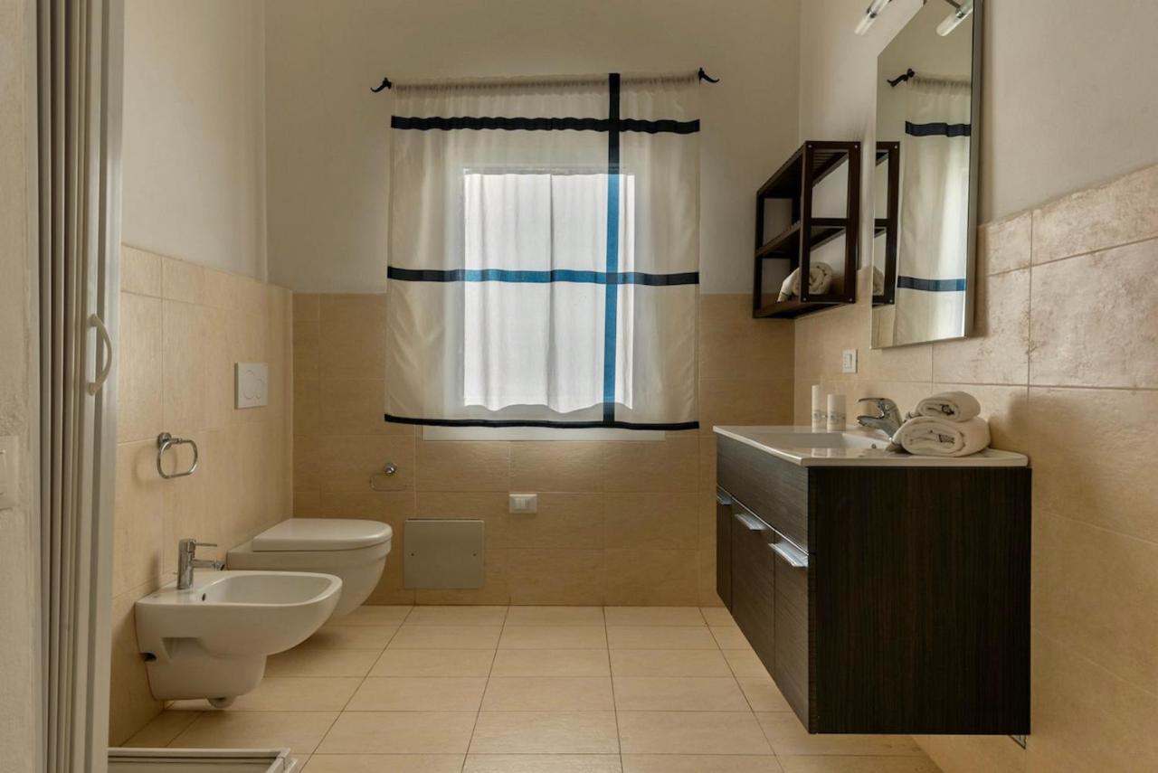 Cala Bitta Residence Con Piscina A 4 Km Da Baja Sardinia מראה חיצוני תמונה
